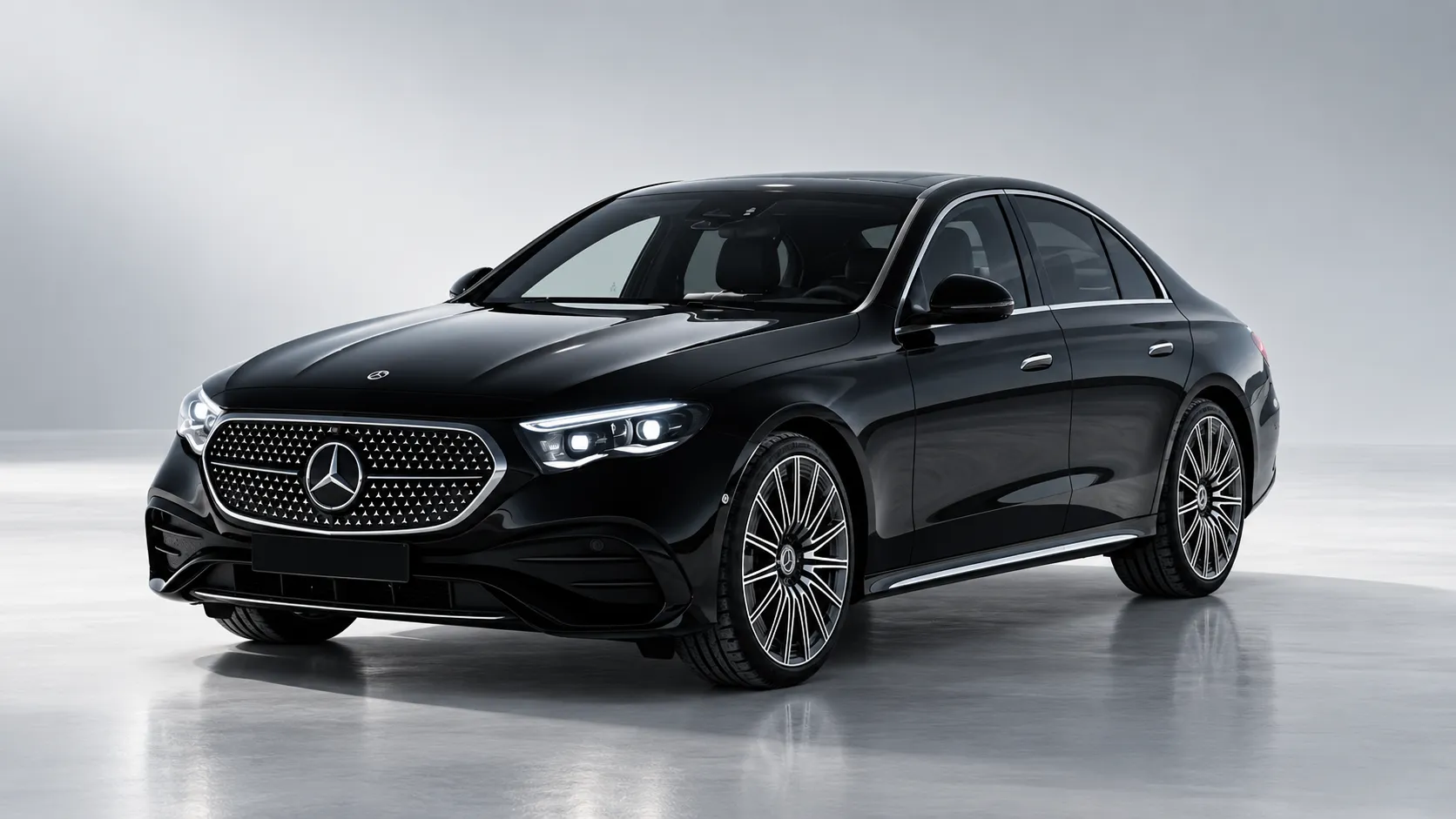 Mercedes Classe E noire pour service de chauffeur privé haut de gamme à Paris